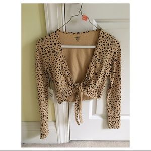 Aritzia crop top BRAND NEW w/tags